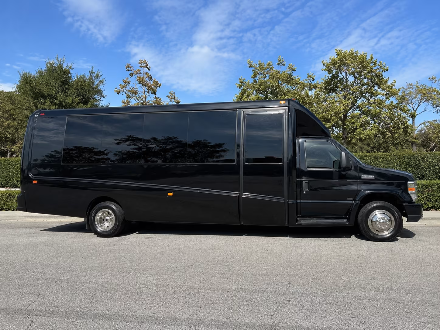 eagles game day buses from mount laurel to lincoln financial field
