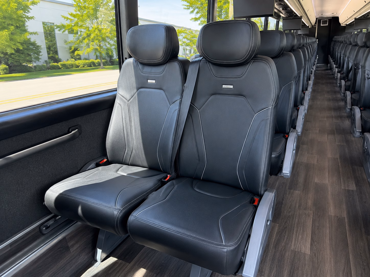 edison college sports team and fan group charter bus rentals in edison