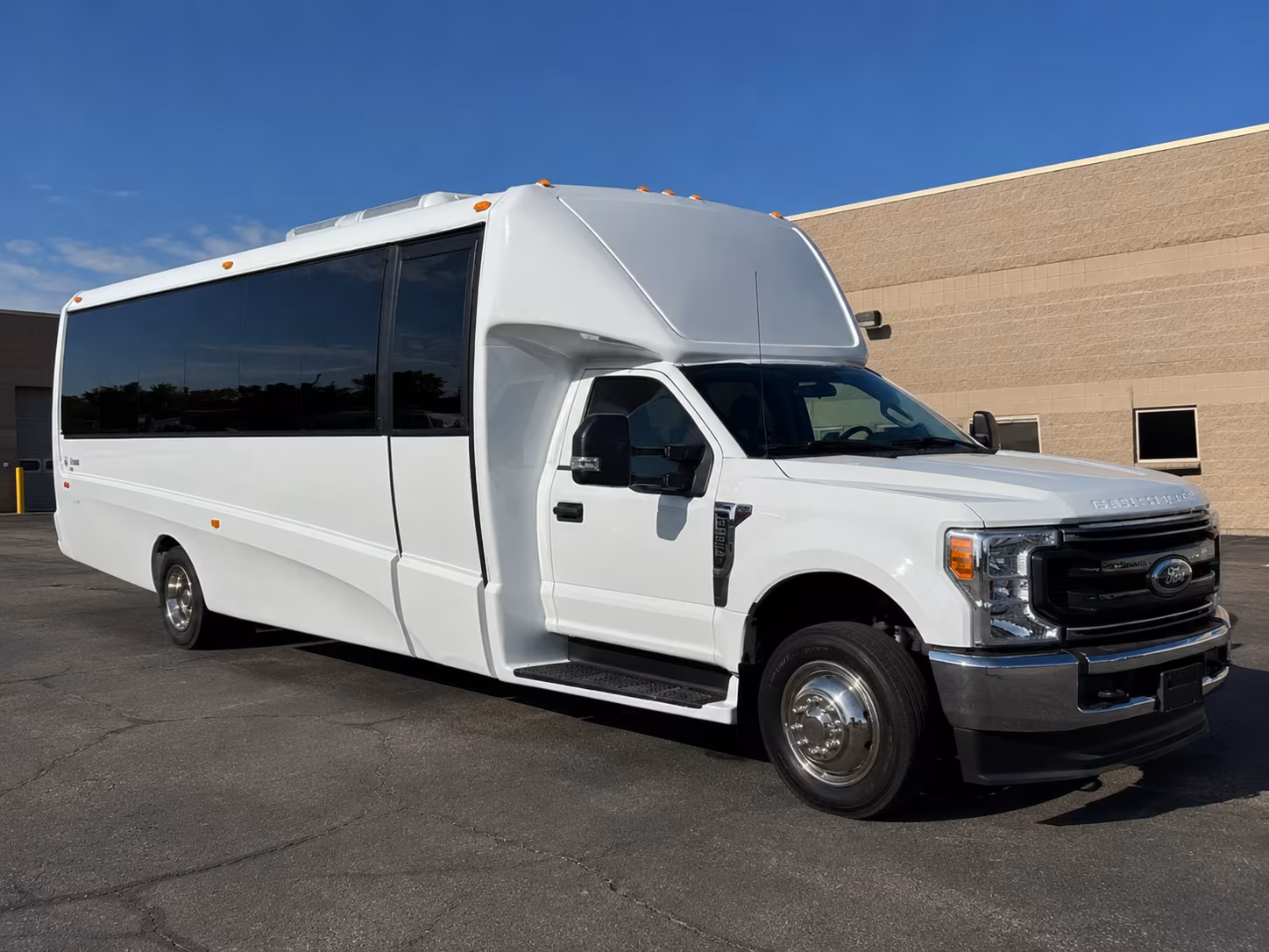 edison make an entrance with edison prom transportation