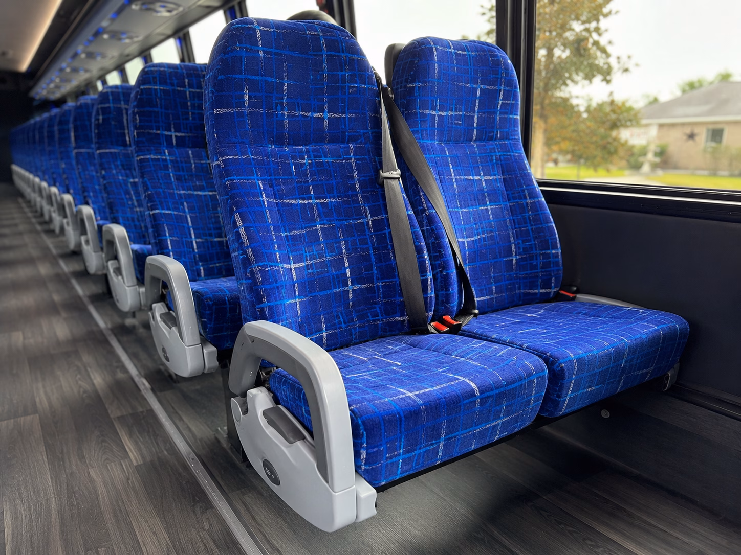 edison rent a charter bus for your edison wedding