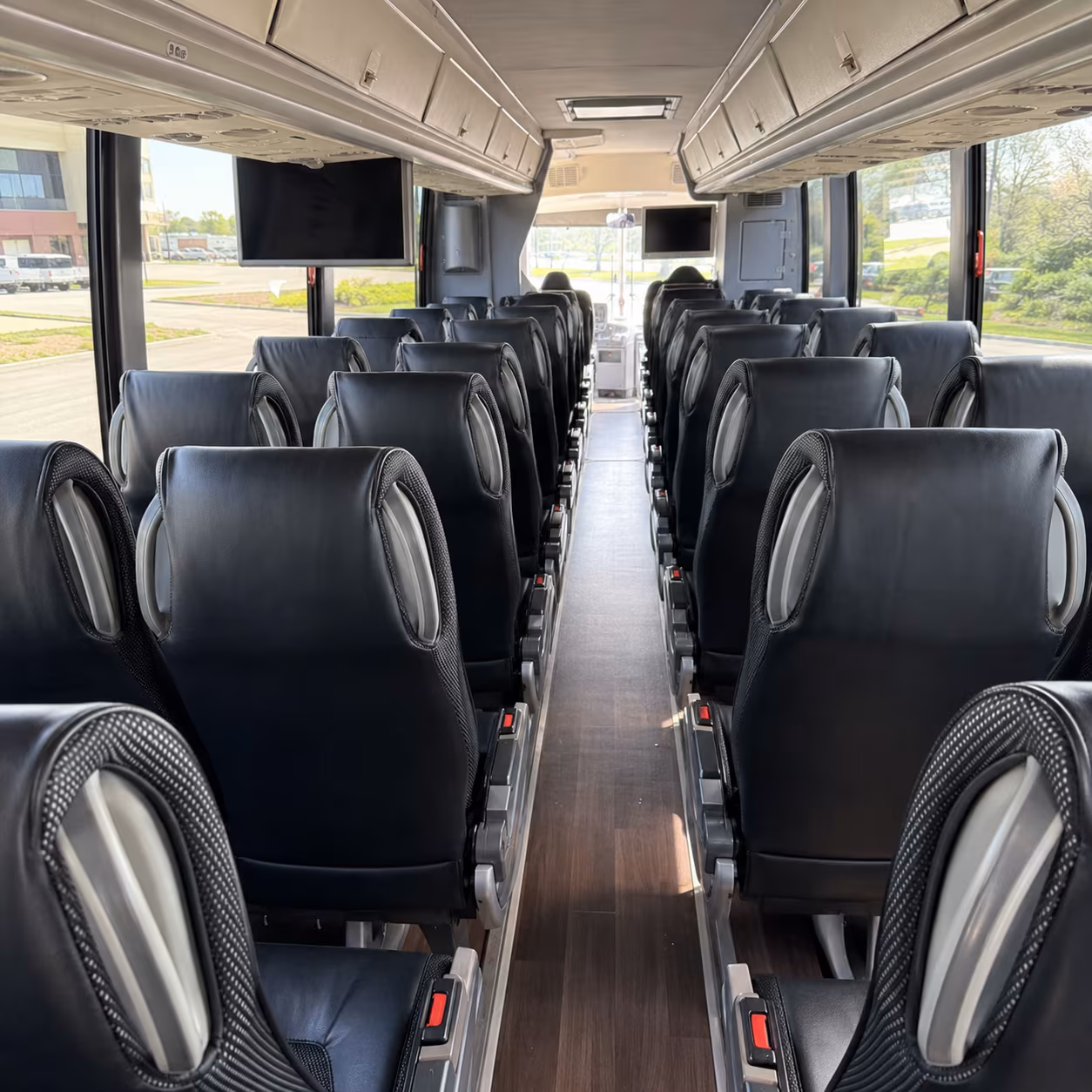 philadelphia charter bus rentals for airport transfers