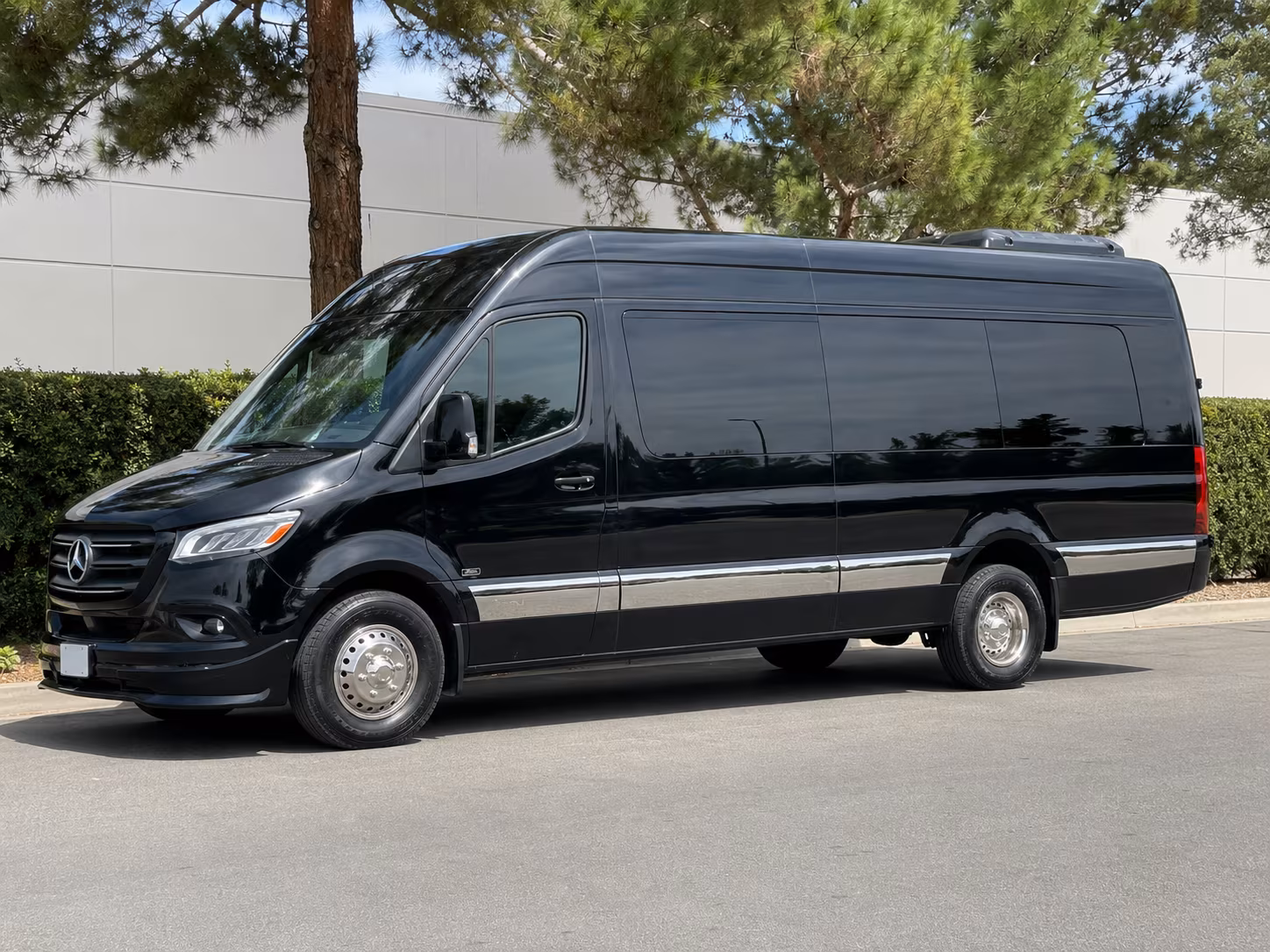 wilmington employee shuttle bus services